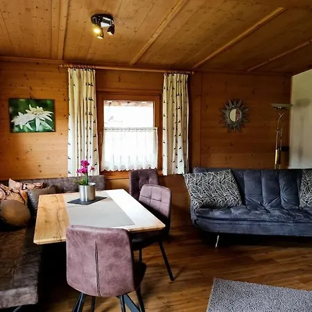 In With Swimming Pool Dağ evi Zöblen